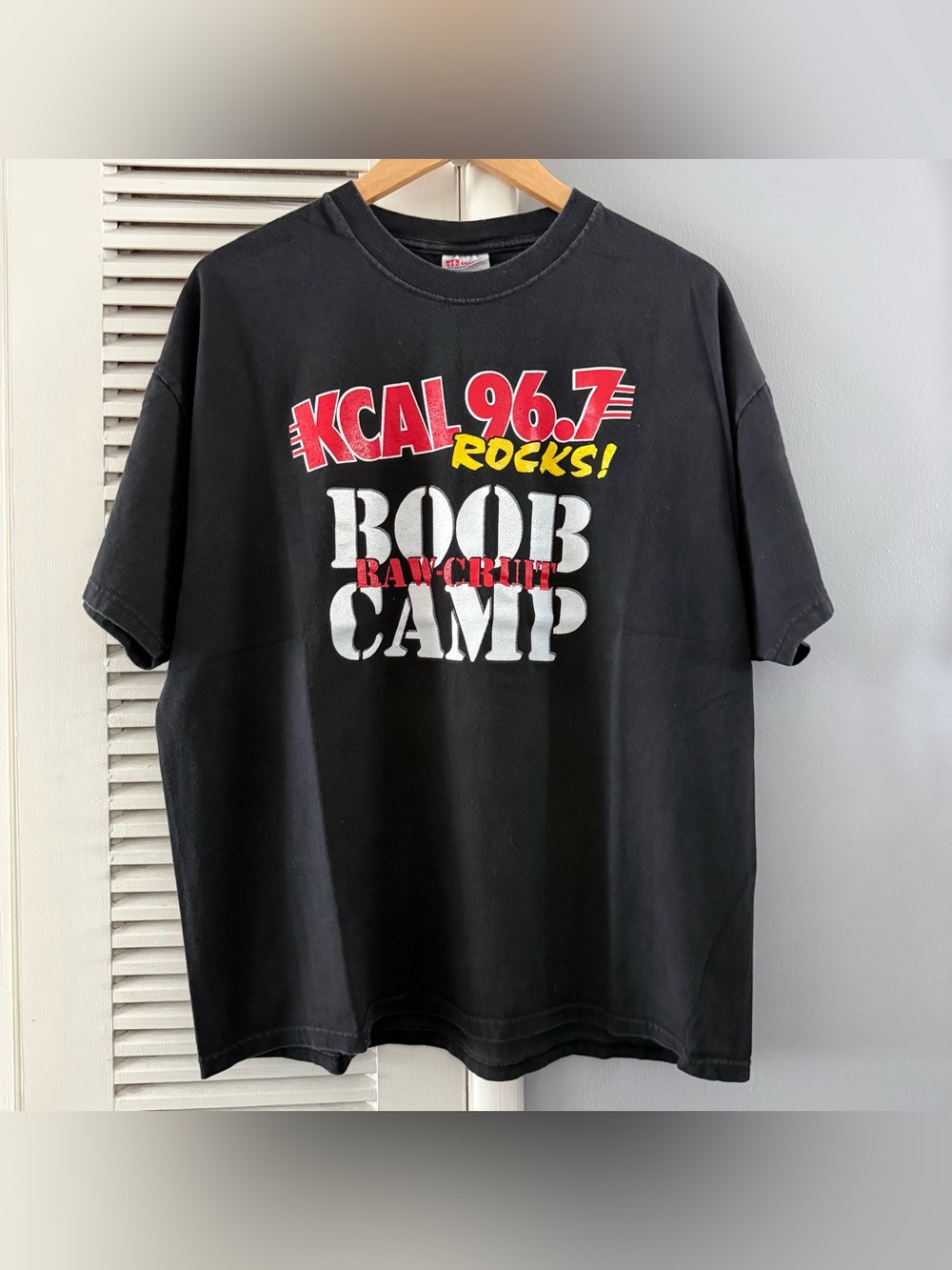 Vintage KCAL 96.7 ROCKS! ‘BOOB CAMP’ ‘Your Morning Stiffy’ Radio Station Tshirt